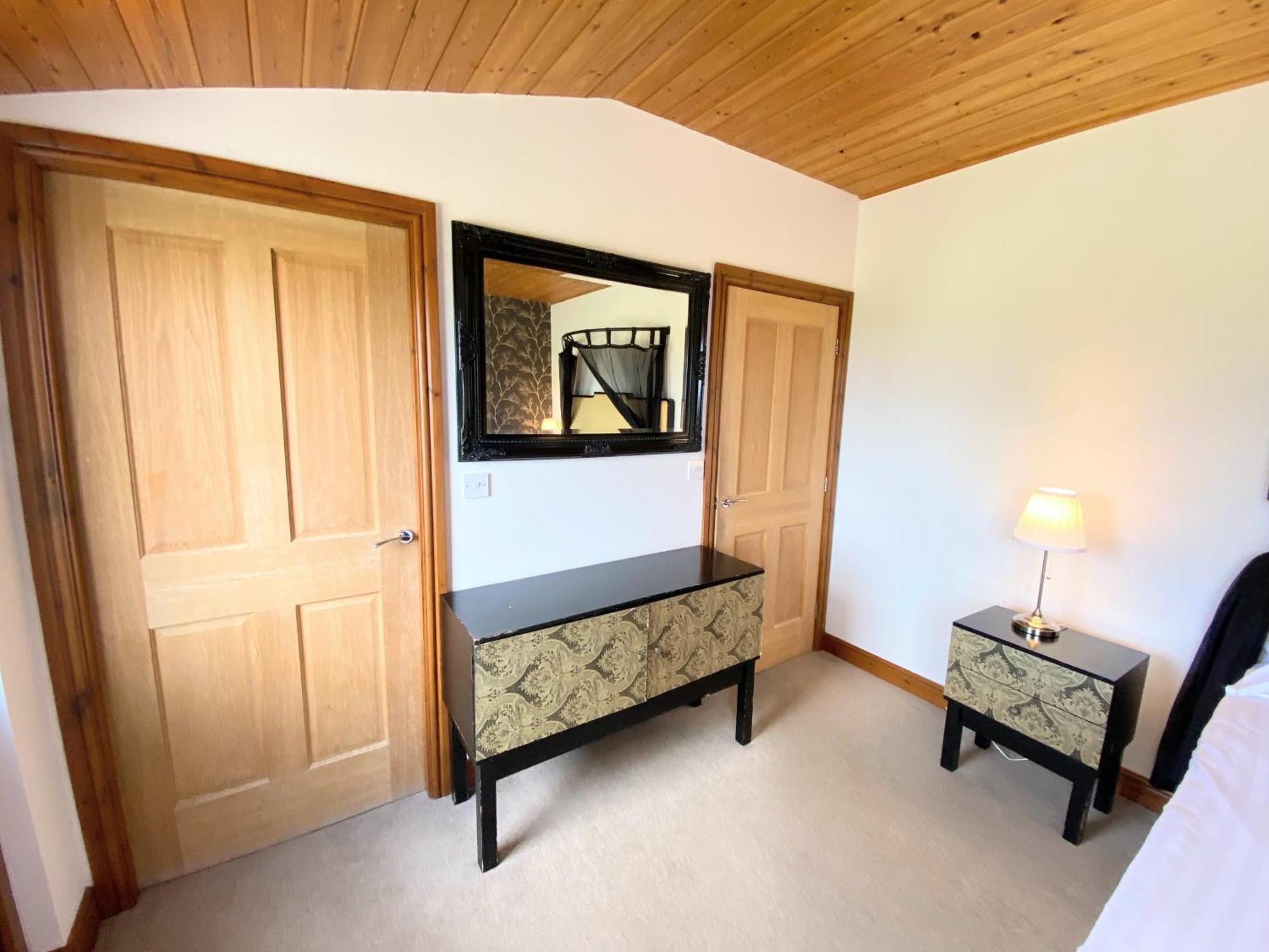Kelty Torridon 12 With Private Hot Tub - Fife - Loch Leven - Lomond Hillsヴィラ エクステリア 写真